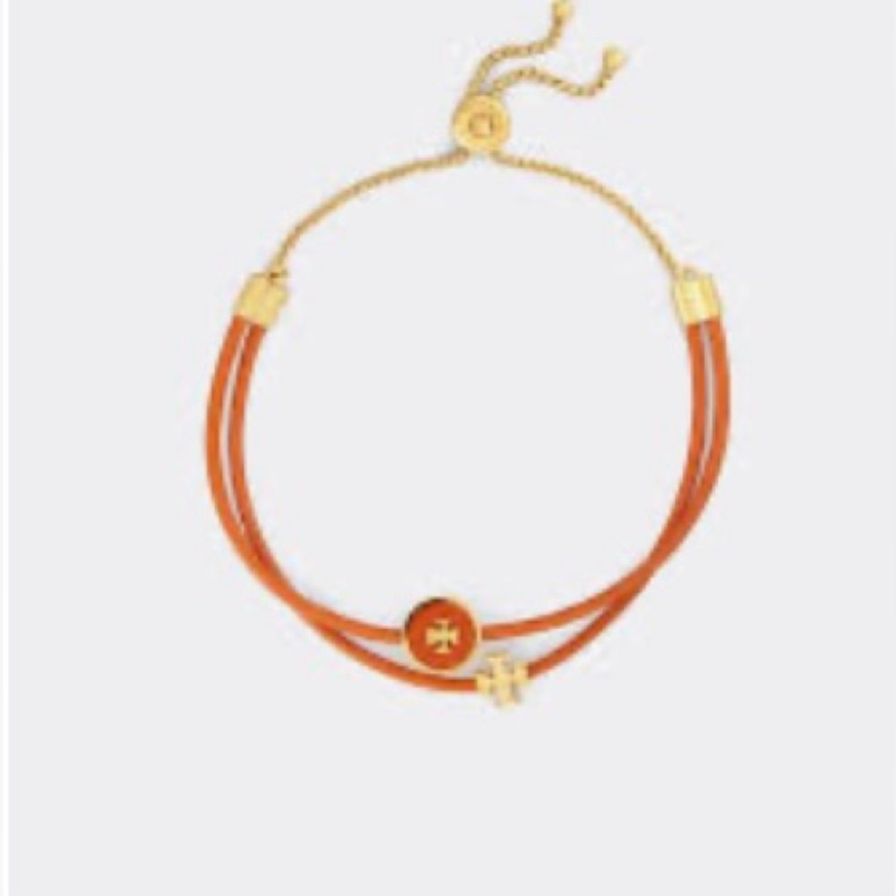 Tory Burch Kira Enameled Slider Bracelet ❤️✨
Bold | Chic | Luxe ❤️✨